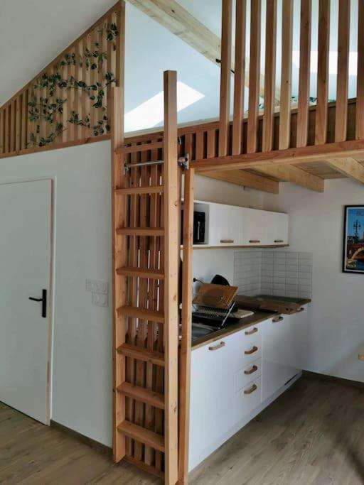 Cosy Secteur Calme Tram A 120 M Gare Aeroport Apartment Cenon